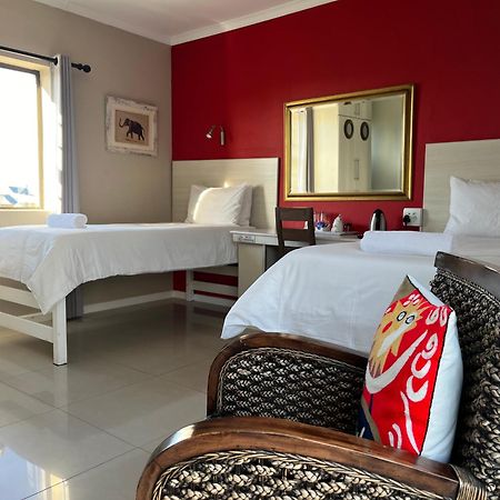 Le Blue Guesthouse Port Elizabeth Dış mekan fotoğraf