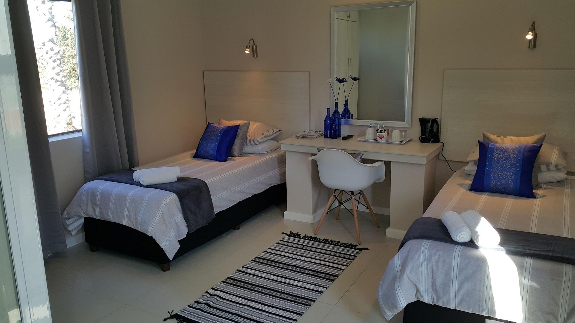Le Blue Guesthouse Port Elizabeth Dış mekan fotoğraf