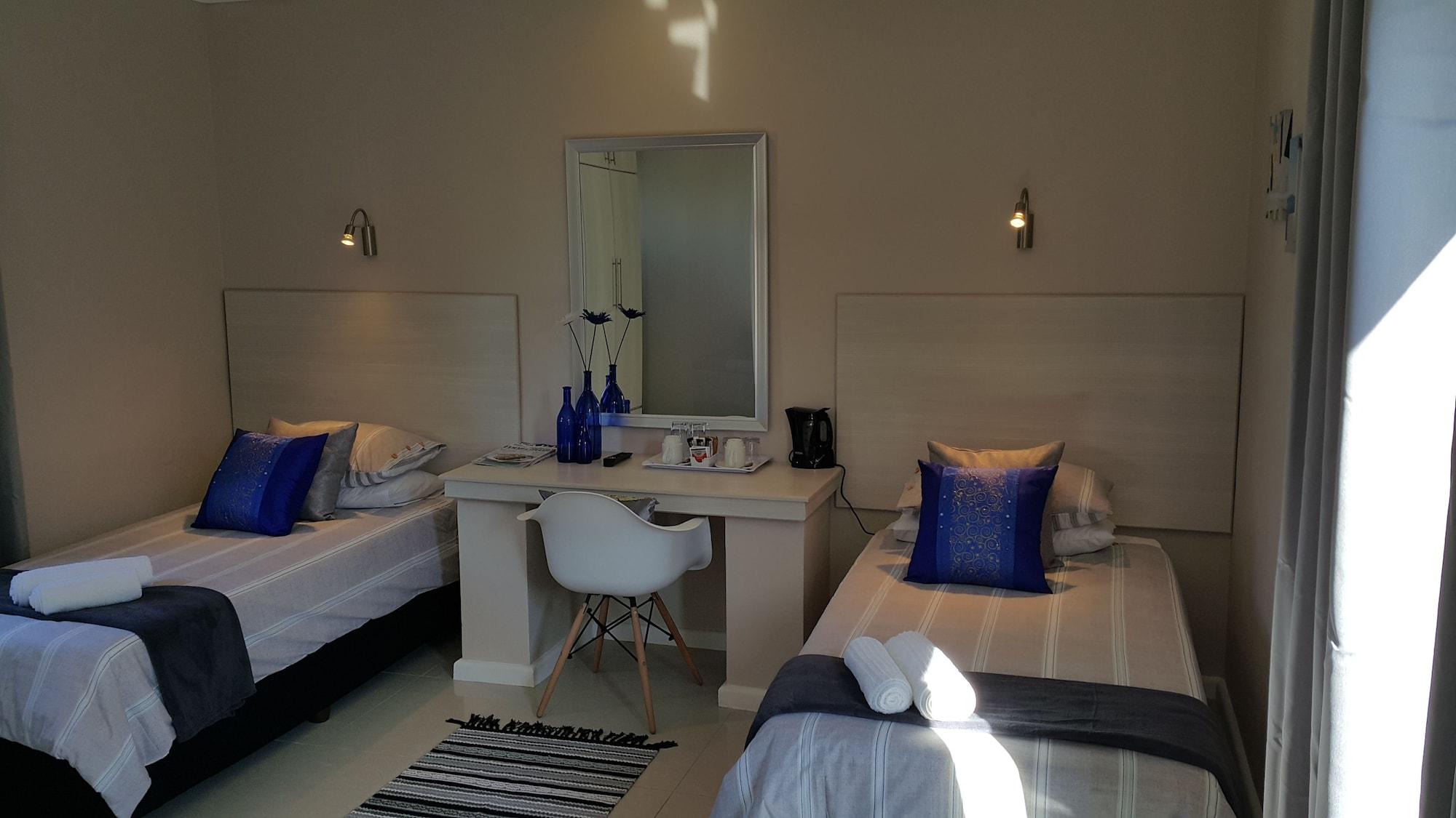 Le Blue Guesthouse Port Elizabeth Dış mekan fotoğraf
