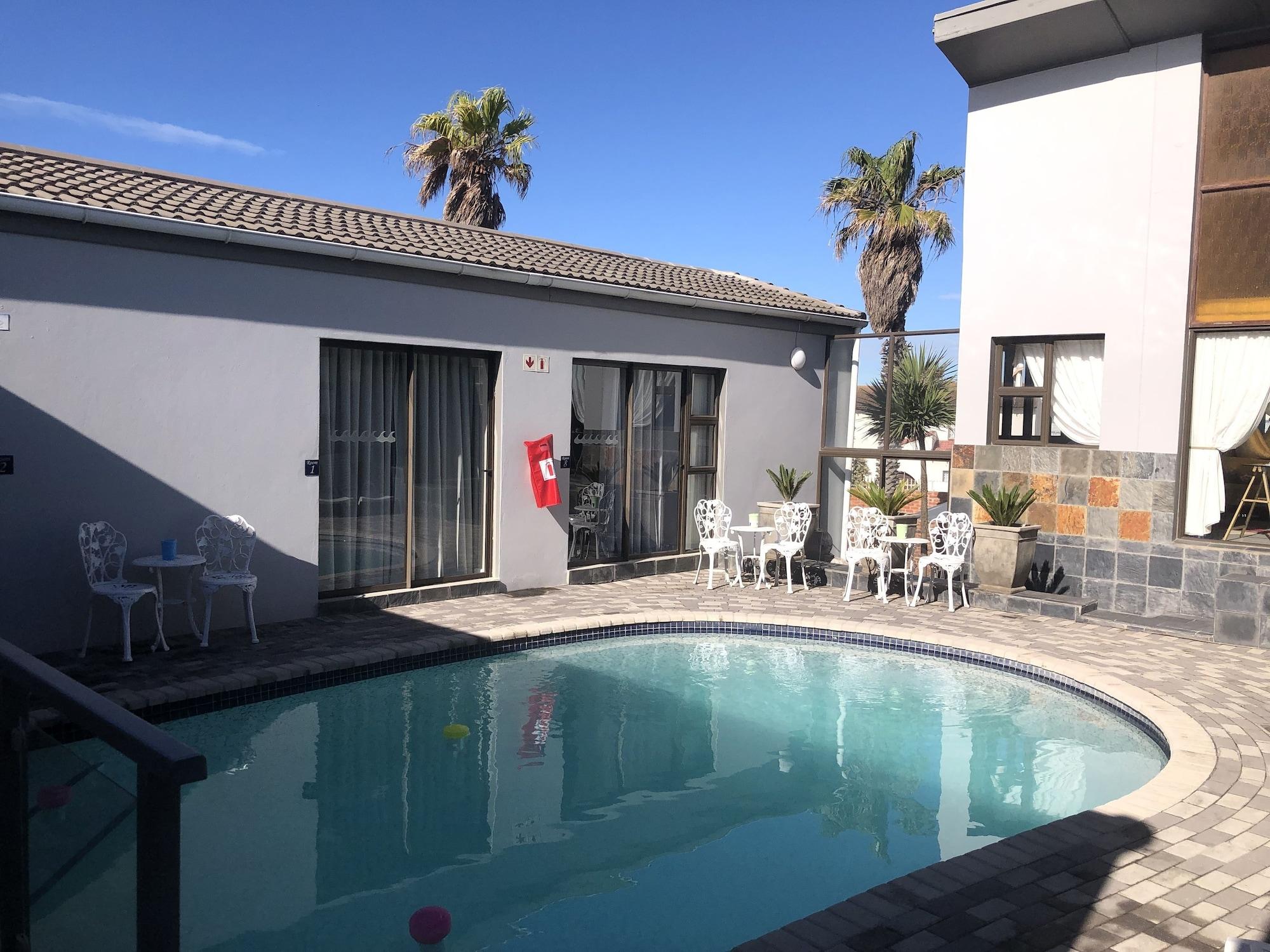 Le Blue Guesthouse Port Elizabeth Dış mekan fotoğraf