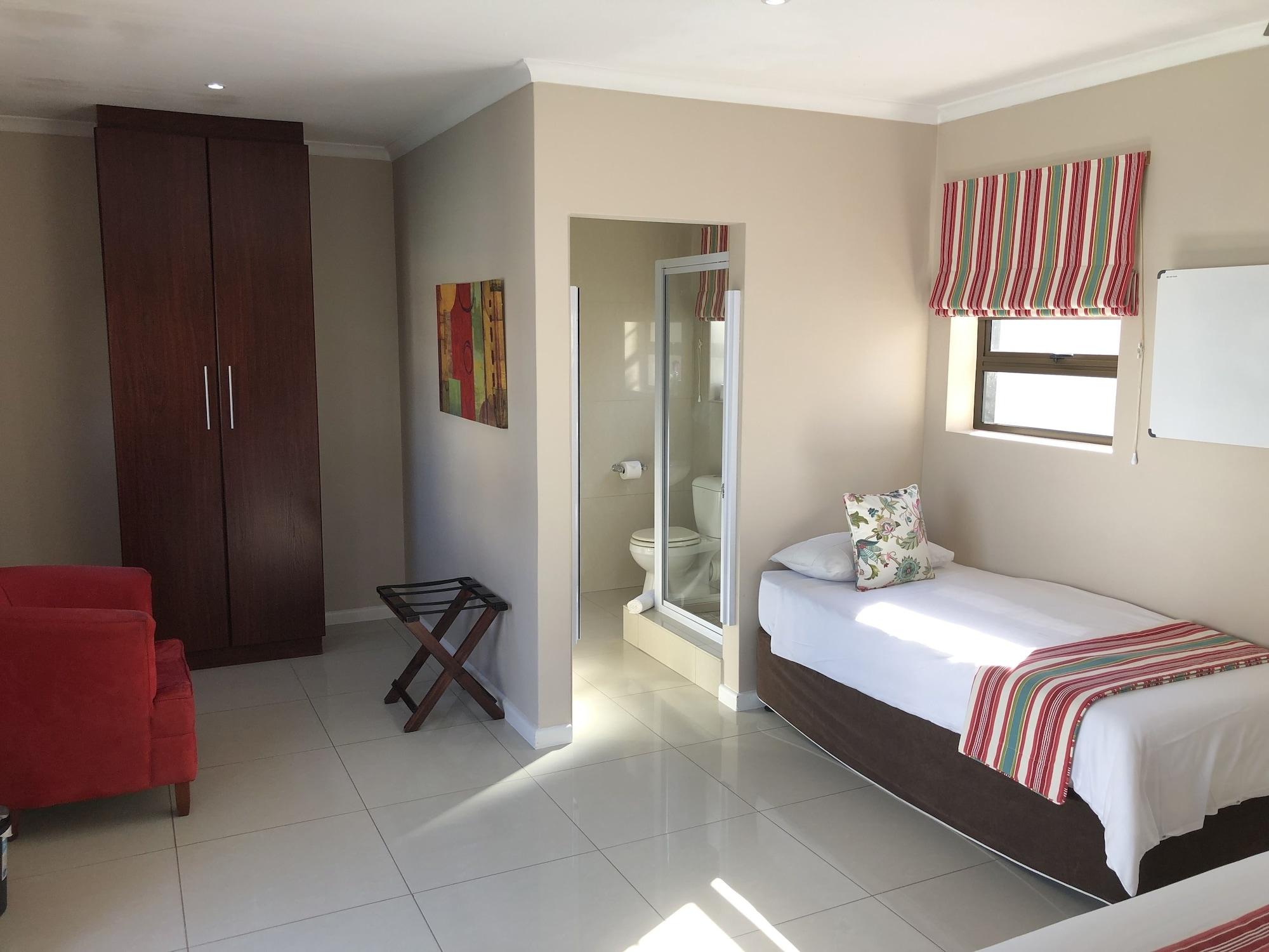 Le Blue Guesthouse Port Elizabeth Dış mekan fotoğraf