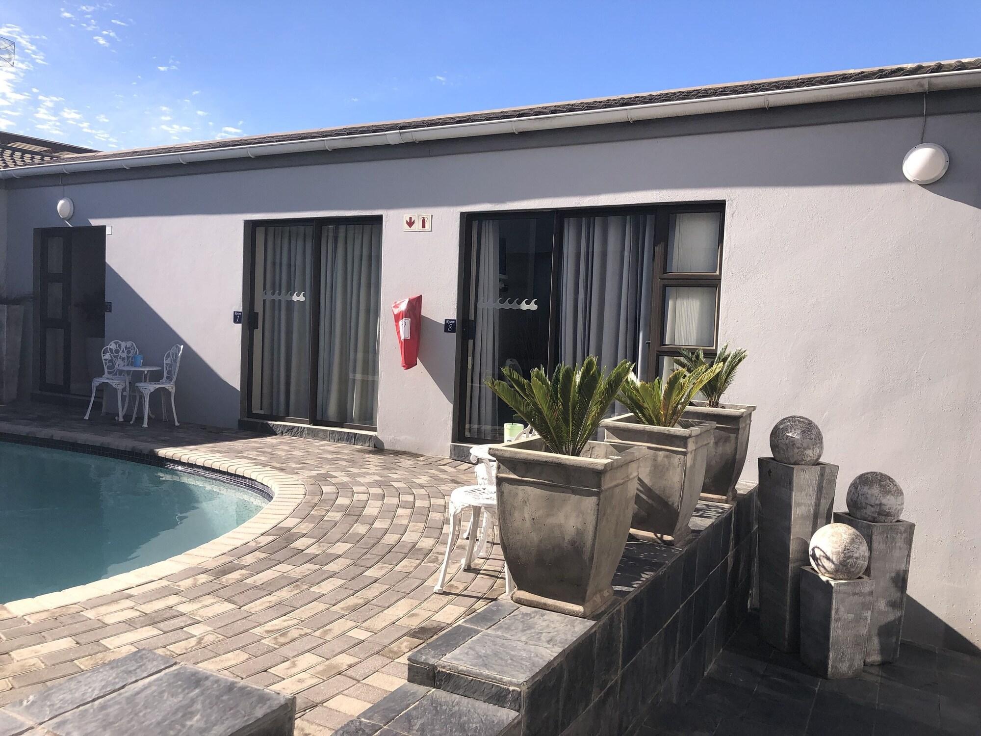 Le Blue Guesthouse Port Elizabeth Dış mekan fotoğraf