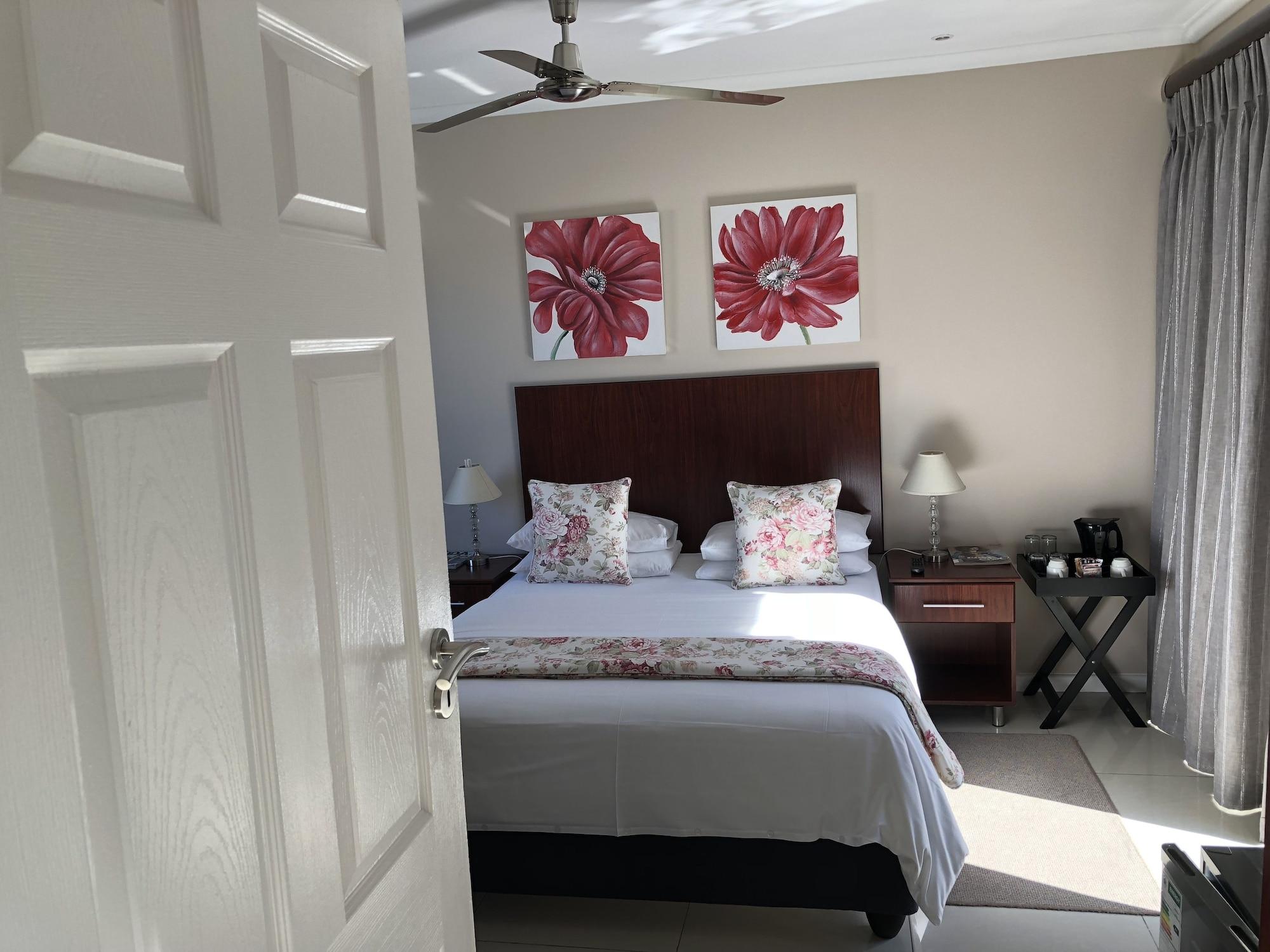 Le Blue Guesthouse Port Elizabeth Dış mekan fotoğraf