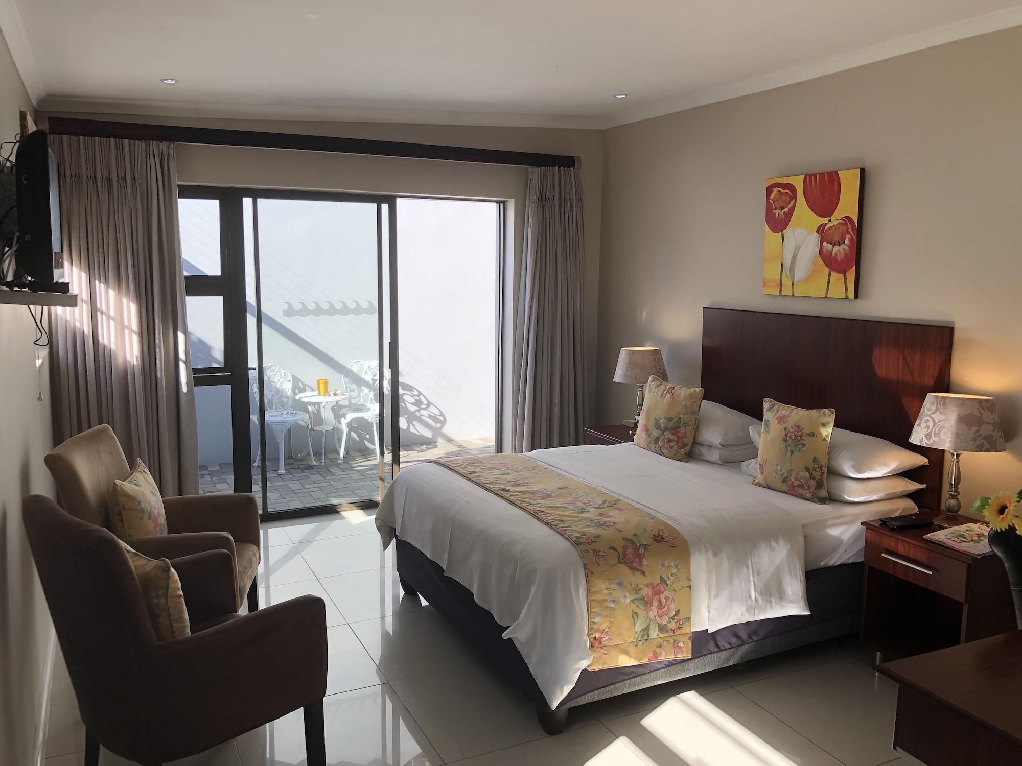 Le Blue Guesthouse Port Elizabeth Dış mekan fotoğraf