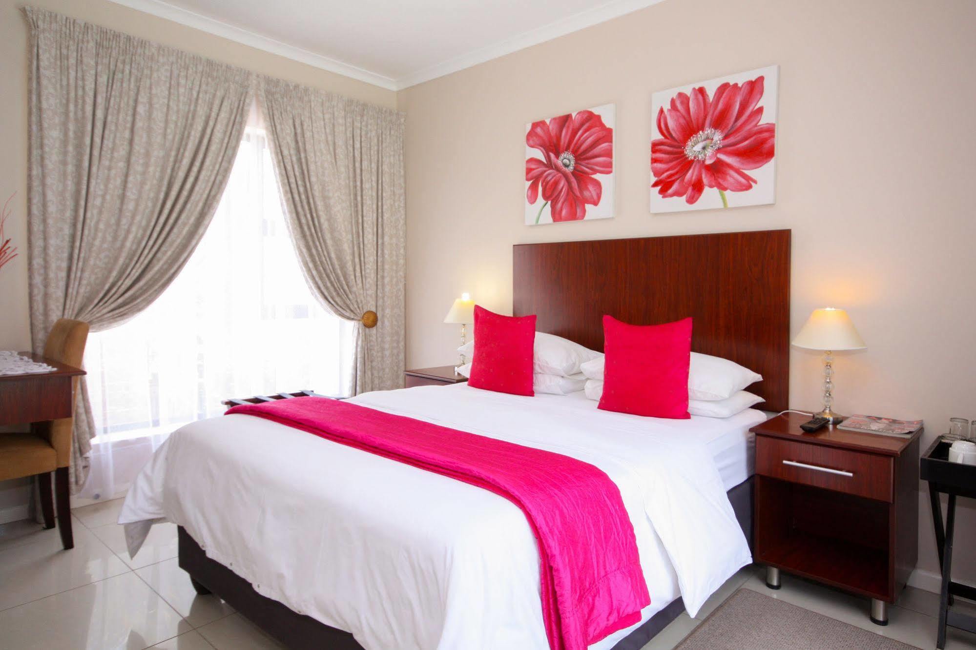 Le Blue Guesthouse Port Elizabeth Dış mekan fotoğraf