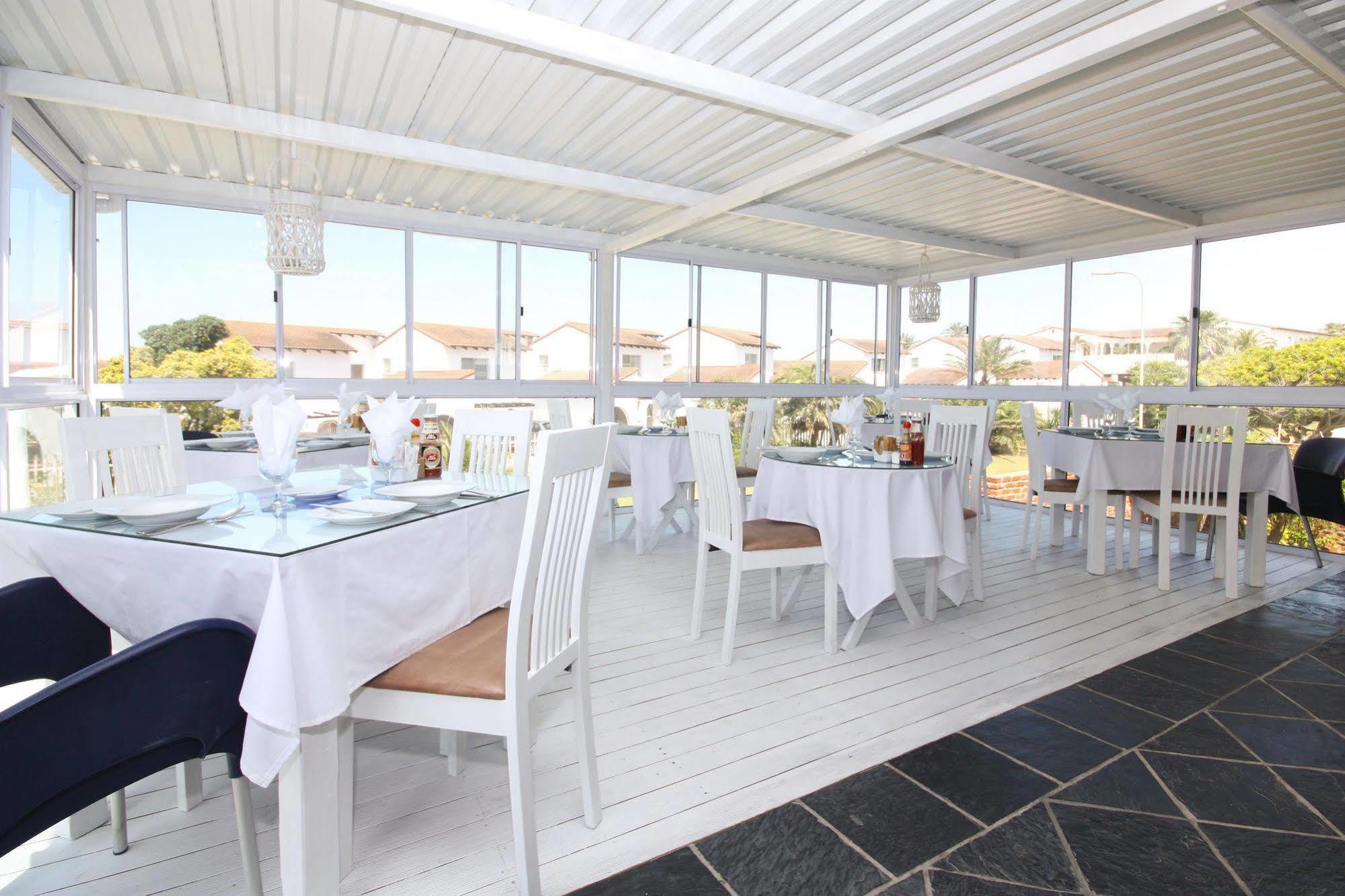 Le Blue Guesthouse Port Elizabeth Dış mekan fotoğraf